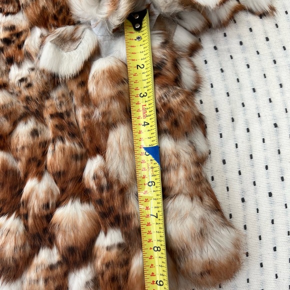 Short Fur Jacket - Picture 5 of 9